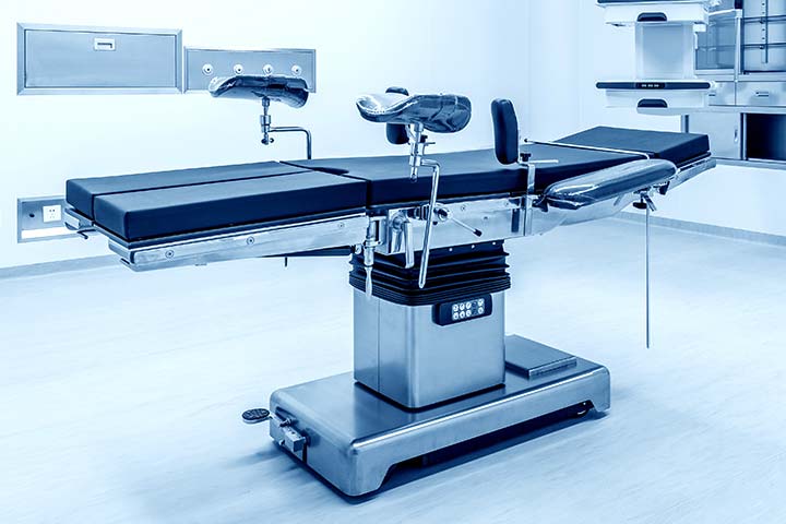 غرفة العمليات طاولة العمليات