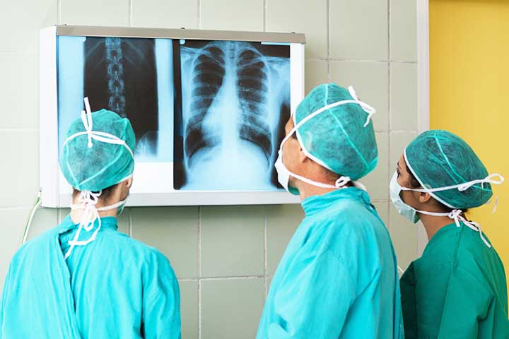 غرفة العمليات لوحة الصور الشعاعية