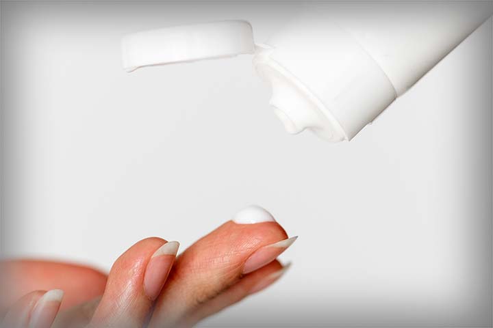 هناك عدة أنواع من الكريمات للوقاية من تشكل الندبة بعد العملية الجراحية